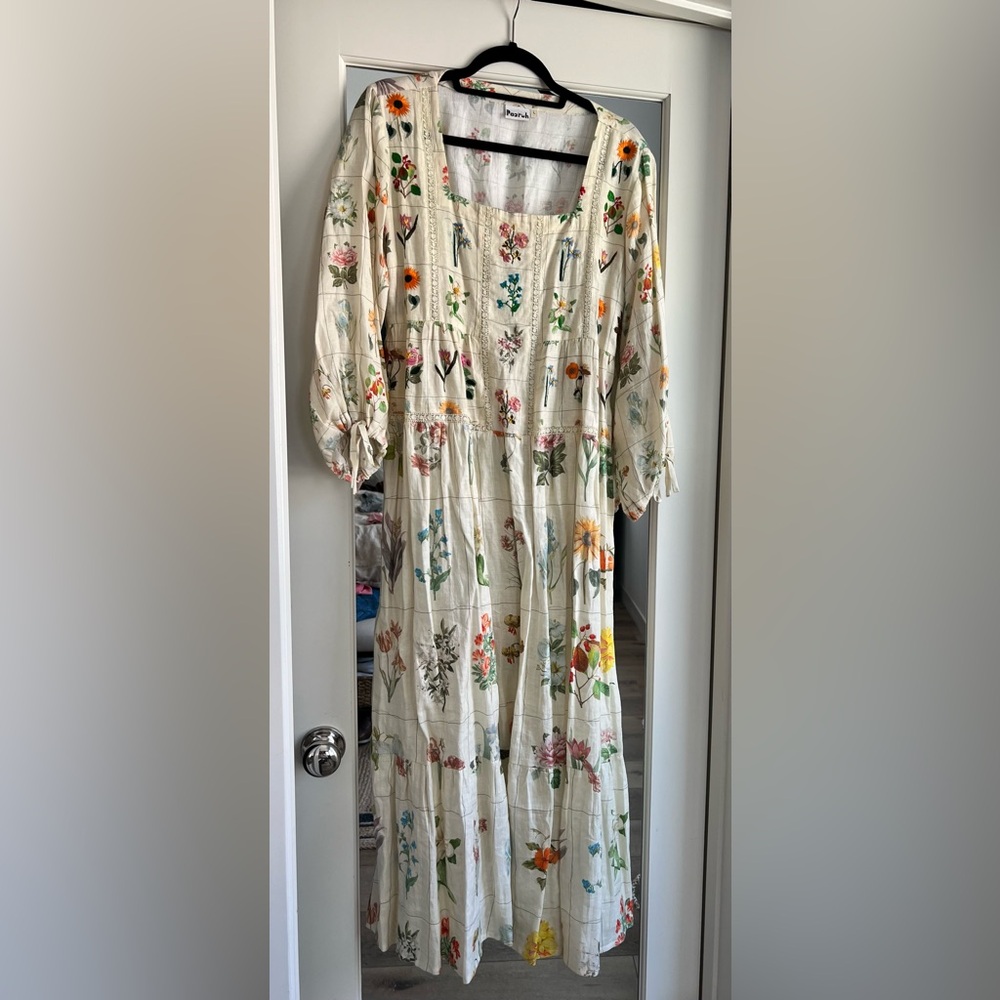 OmiNaNa Floral Print Maxi Dress